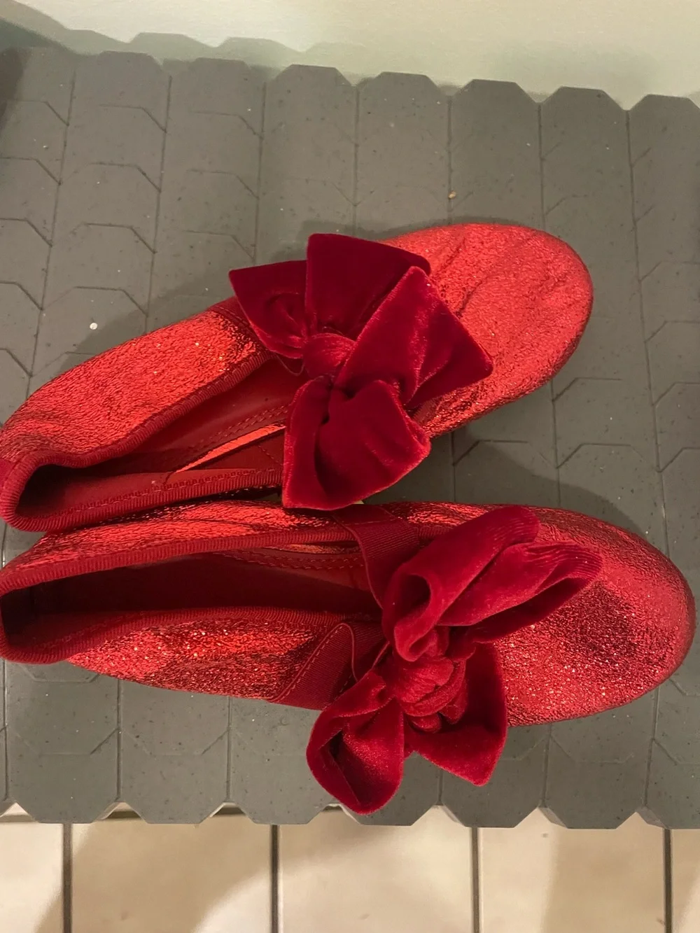 H&M Red Glitter Velvet Bow Slip-On Flats